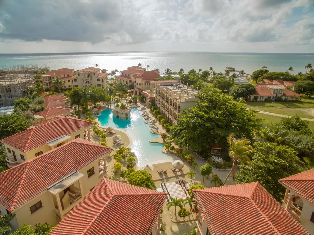 Coco Beach Resort San Pedro  Exterior foto